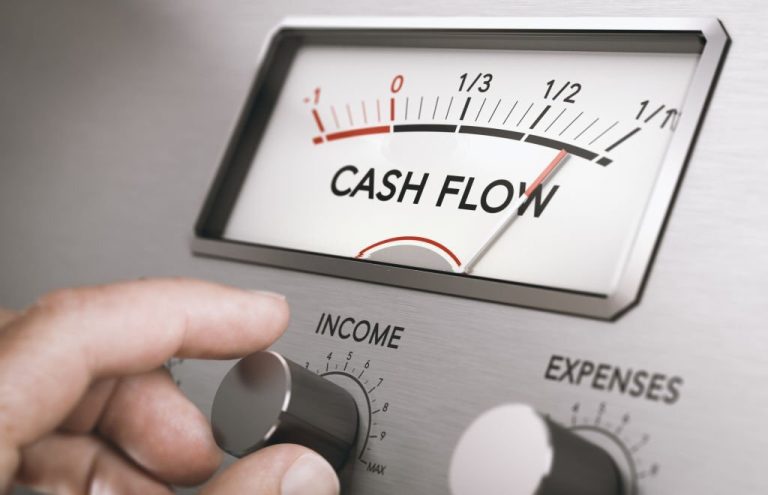 SME guide to maintaing a postive cash flow